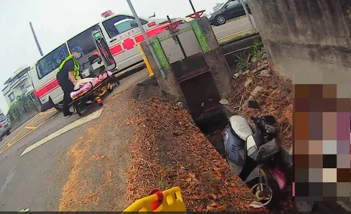 嘉義9旬老嫗騎機車衝落水溝 送醫傷重不治