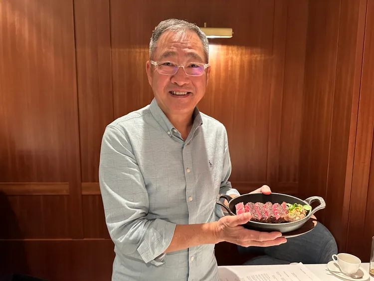 教父牛排是老饕公認的牛排專家，主廚鄧有癸。陳怡文攝