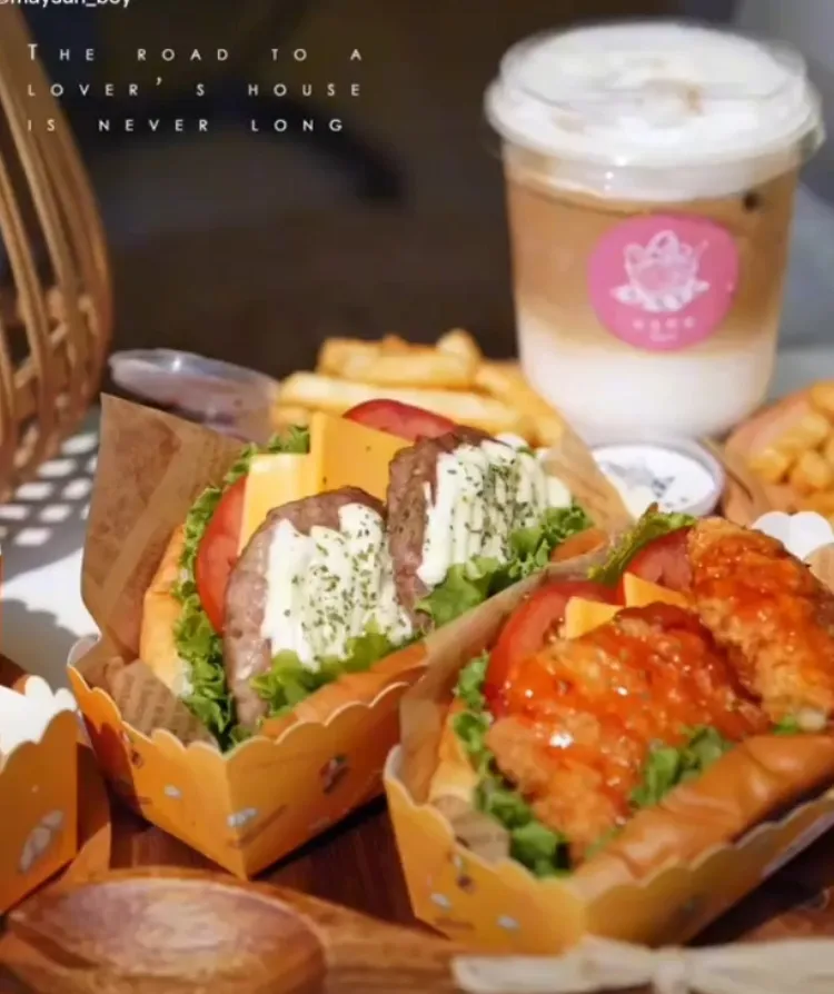 寵物友善餐廳「吾友野事」位於嘉義中埔。TikTok@maysun_boy 提供