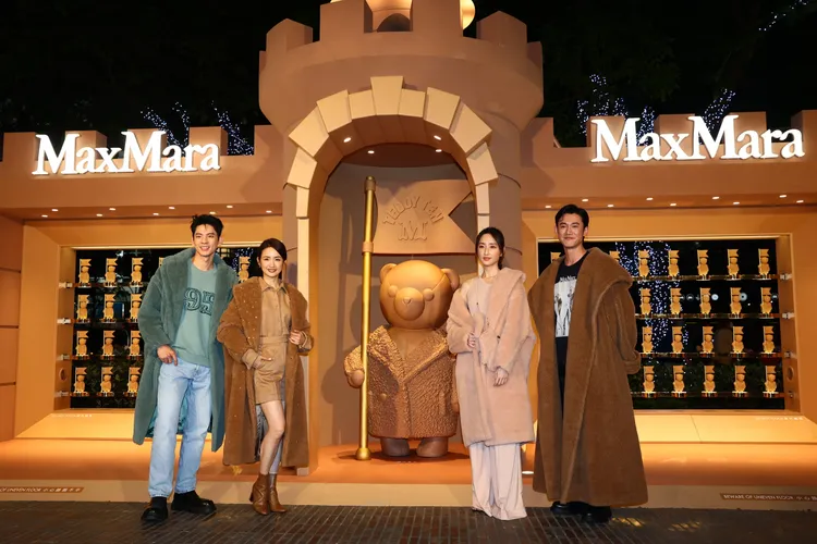 林柏宏（左起）、林依晨、柯佳嬿、吳慷仁出席Max Mara快閃店開幕。彭欣偉攝