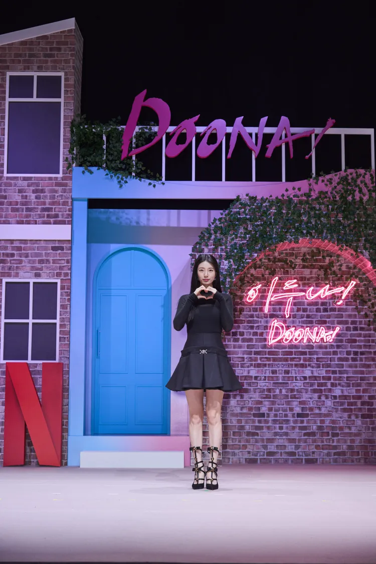 秀智劇中有許多抽菸畫面。Netflix提供