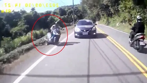連假跑山出事!騎士超車慘摔頭部猛撞地 網地獄梗:這種只能中午騎