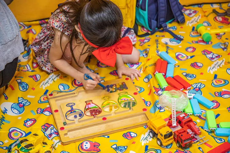 「鹽埕維修站」玩具共享區。中山提供