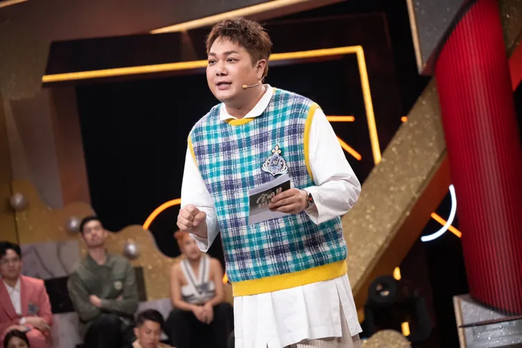 關韶文有夠拼，術後沒休息多久，就參加節目錄影。關韶文經紀人提供