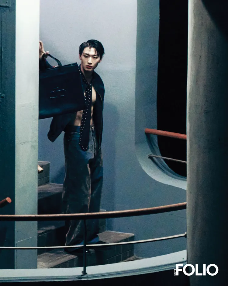 李相憲拍攝雜誌封面。品牌提供