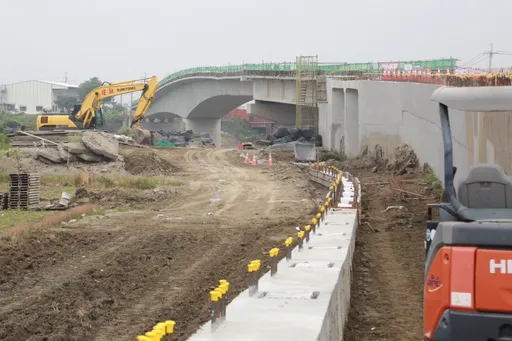 不怕橋面變河面！台南重溪橋變高變長也變寬　今年底可望通車