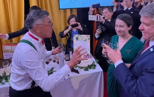 驚艷國際貴賓!台灣金牌埔桃酒首登美國雙橡園台灣國慶酒會 這大咖立即下單