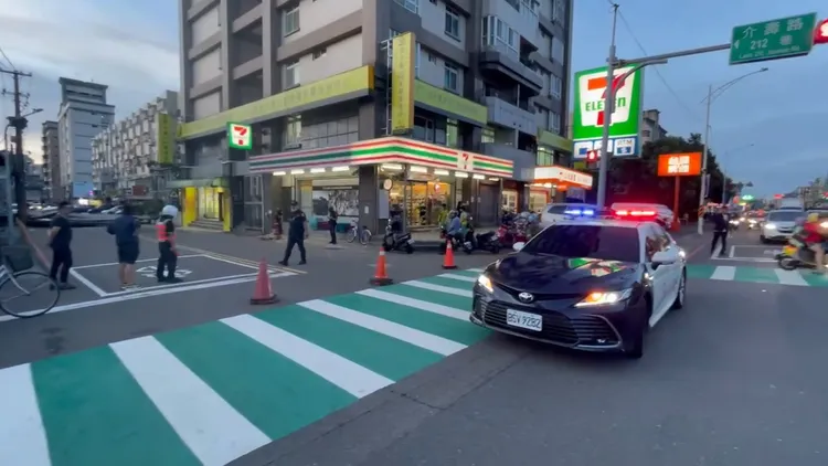 警方到場警戒。大溪警分局提供