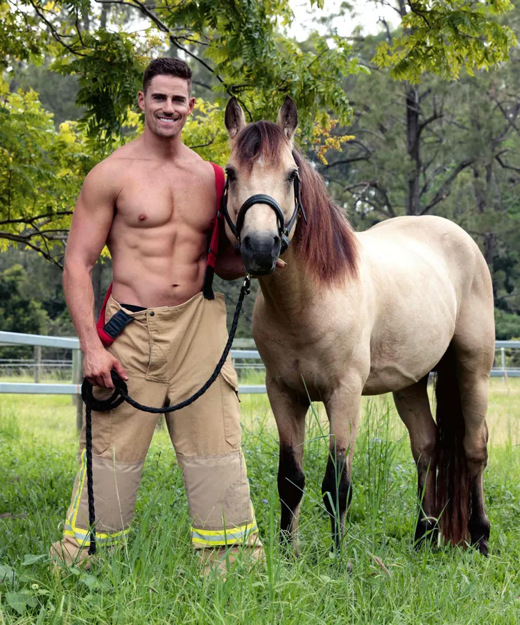 ©Australian Firefighters Calendar