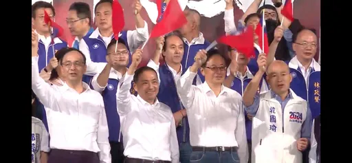侯友宜桃園競選總部成立!韓國瑜站台 明年總統選舉是戰爭與和平的選擇