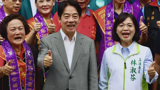 賴柯郭現身賀聖宮!賴清德搶當人氣王 喊話當選繼續做這事