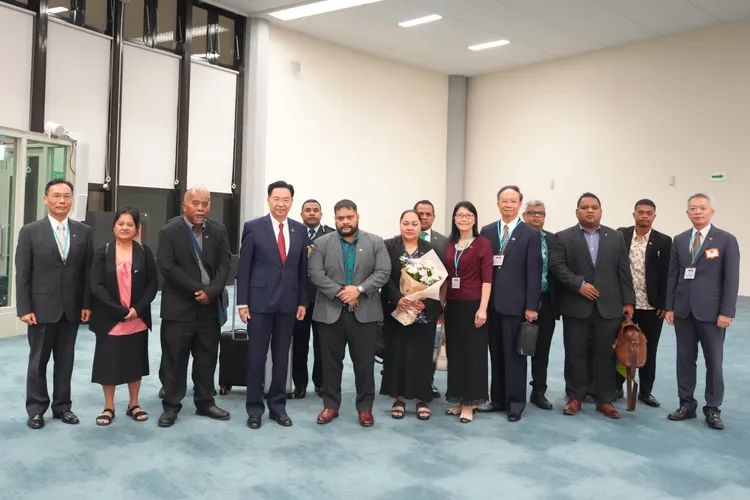 昆洛斯一行今抵台，將出席下周二國慶盛典。外交部提供