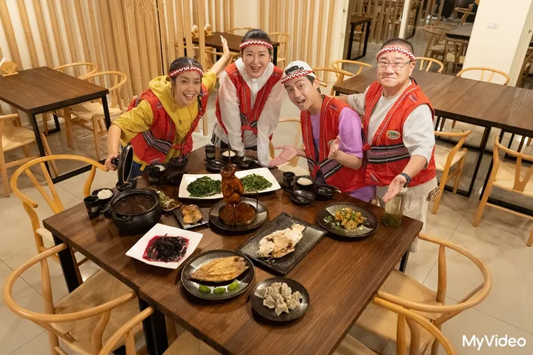 張永正、李之勤、大霈、大鶴大吃美食。MyVideo提供