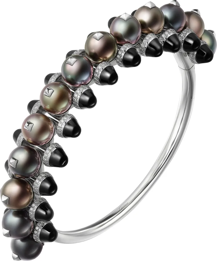 Clash de Cartier大溪地珍珠手環。品牌提供