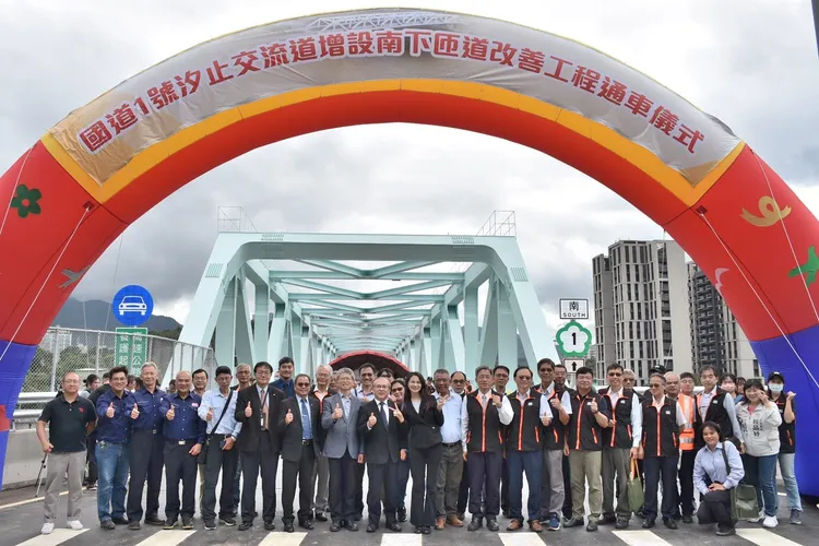 高公局今完成增設國1匝道，南下省20分鐘。高公局提供