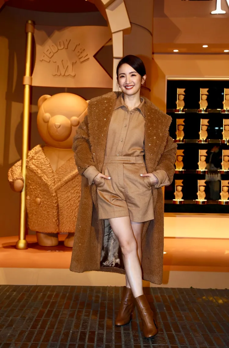 林依晨穿上Max Mara全球限量駝色Sparkling泰迪熊大衣。彭欣偉攝