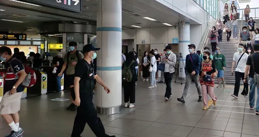 搭文湖線電梯下墜現「人生跑馬燈」困10分鐘 北捷說原因