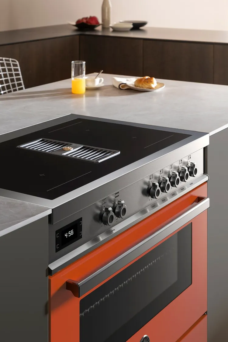 Air-Tec 爐連烤甫推出即榮獲多項國際設計獎，滿足便利、高效與多功能的烹飪需求。業者提供