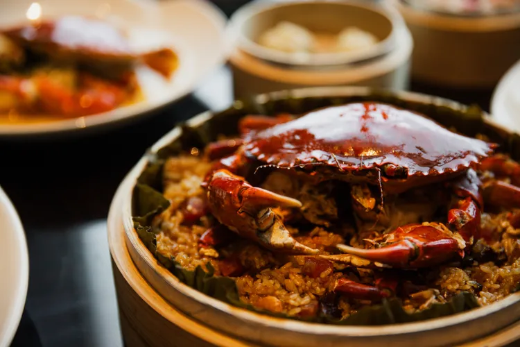 生炒沙母糯米飯：沙母的鮮甜滋味於拌炒過程完美鎖入糯米中，口感粒粒分明。業者提供