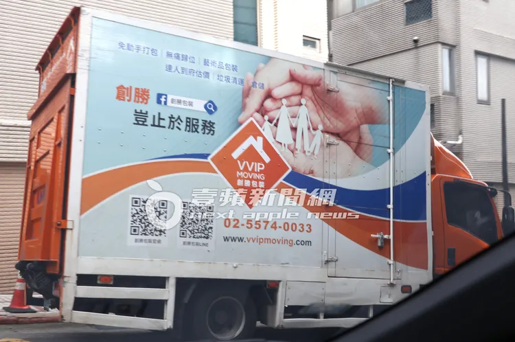 邰智源駕駛6.5噸的搬家公司貨車，駕輕就熟。特勤中心攝