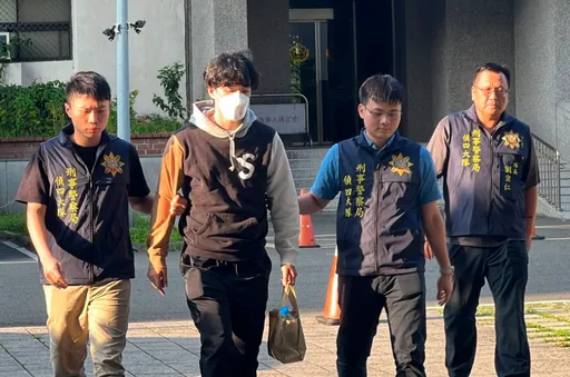 有片|球星吳季穎現身!被爆簽賭打假球 移送地檢署「眼神死」