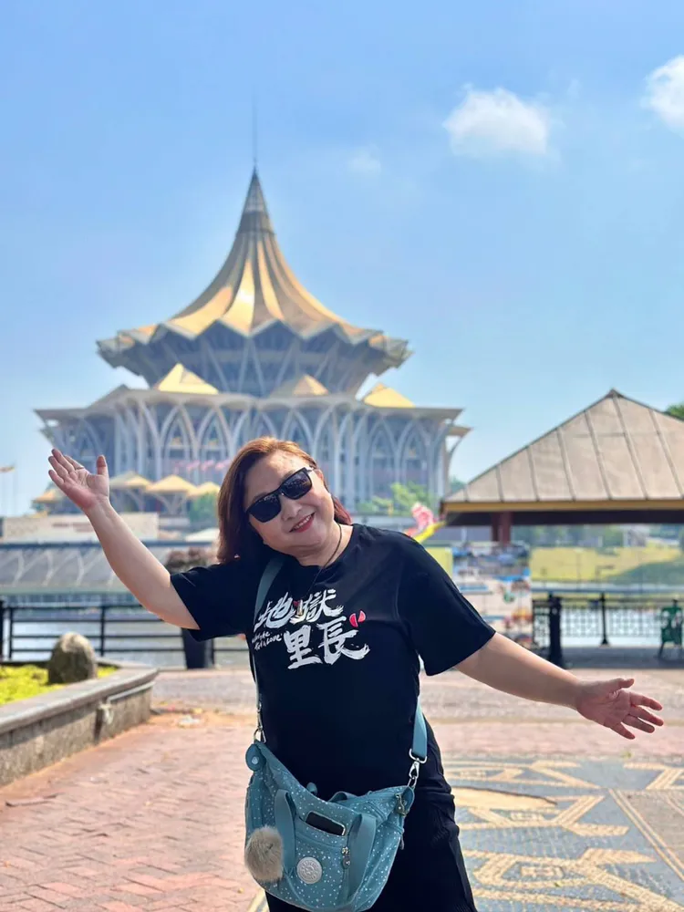 張棟樑故鄉古晉地標。星光娛樂提供