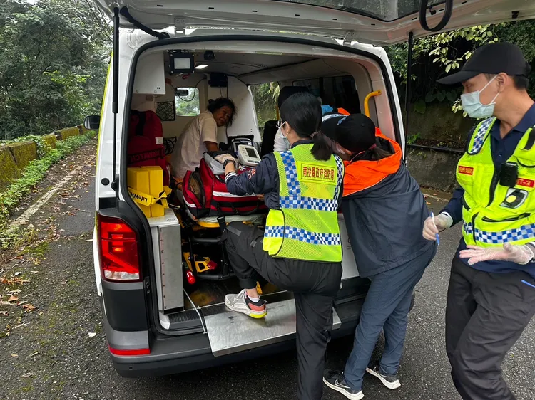 其中4名傷者經救護車後送就醫。消防局提供