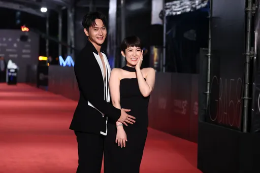 劉冠廷、孫可芳步紅毯預演婚禮 腹中小太陽聽話「貼壁」