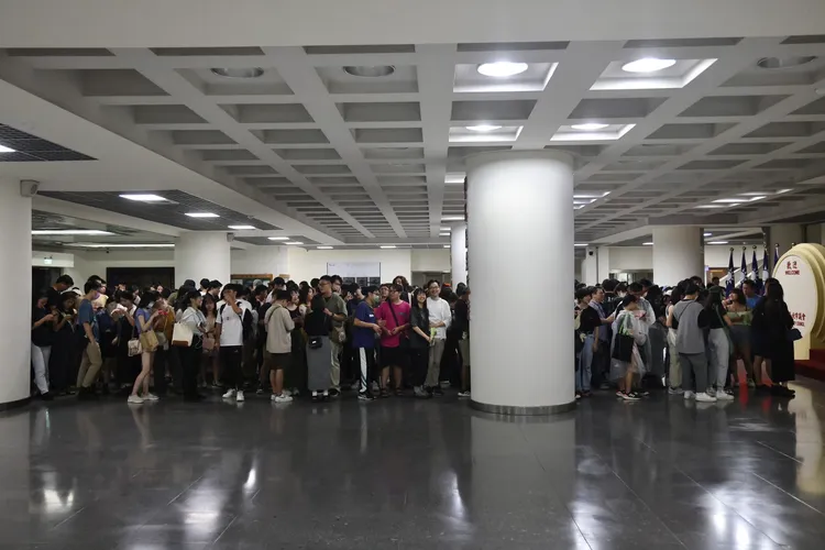 民眾指出活動中出現了許多令人困惑的擁擠和排隊。林林攝