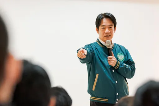 被謝龍介指88槍案主嫌王文宗超麻吉 賴清德反擊了