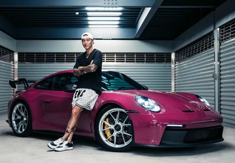 王陽明愛車成癡，擁有多輛名車。翻攝王陽明IG