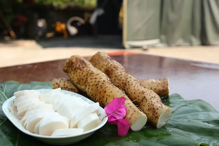 「原生種山藥」是臺灣特有的山藥品種，有別於其他山藥品種，新北山藥口感香Q綿密，不論風味和營養成份都完勝進口山藥。業者提供