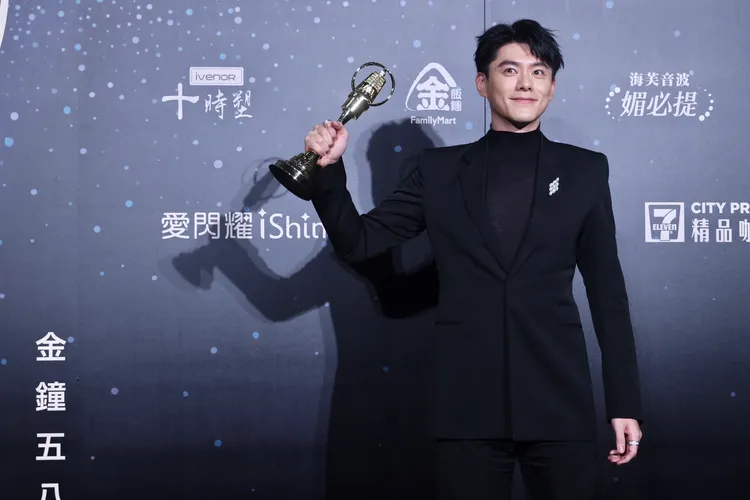 李程彬帥氣獲影帝。林林攝