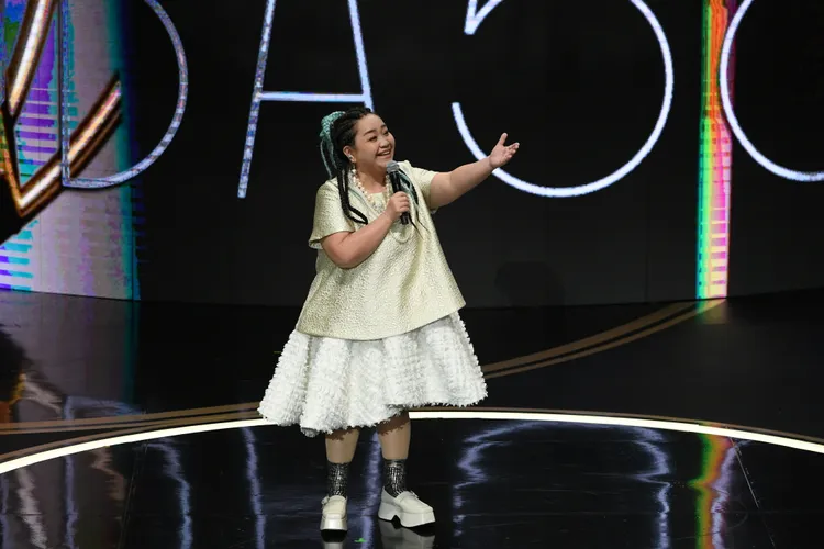 鍾欣凌主持頒獎典禮。