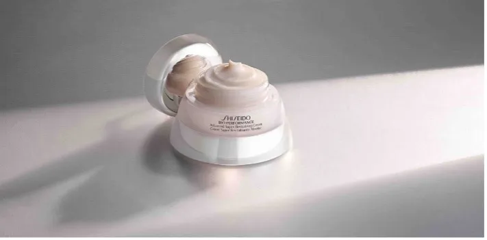 資生堂百優乳霜75+50直降組，原價10,840元，momo下殺4折，優惠價竟然不到5千，只要4,236元，整整省了6,604元。momo購物提供