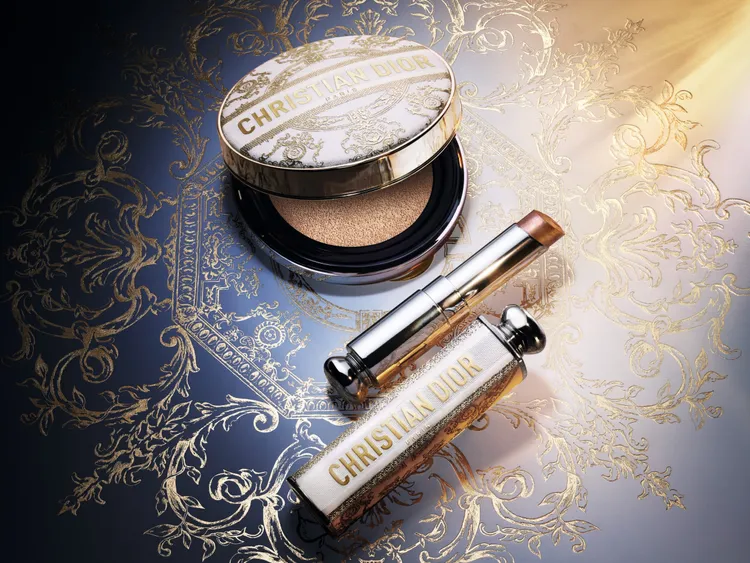 杜樂麗花園限量版超完美氣墊外殼1250元、癮誘唇膏外殼1100元、癮誘唇膏#211冰霜毬果1500元。品牌提供