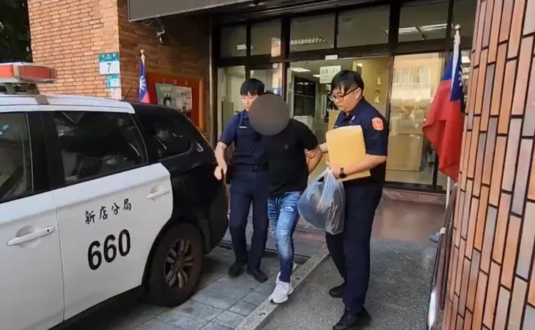 高男曾有精神狀況不佳遭送醫紀錄，如今有隨機攻擊店員。翻攝畫面