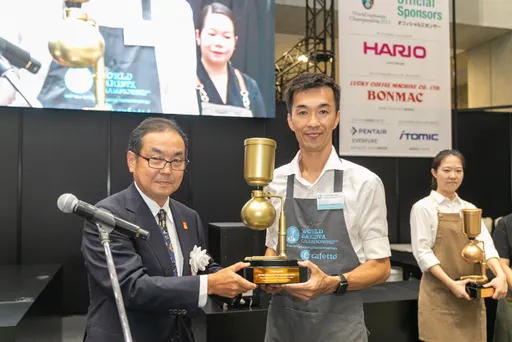 台灣選手把咖啡偽裝啤酒 世界賽首奪冠