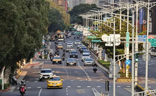 國慶連假最後一天!午後湧收假車潮 省道16處雷區