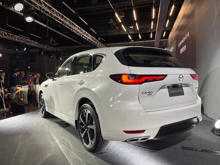 Mazda CX-60採用運動化 20 吋圈胎組，同時創造 0.29Cd 極低風阻係數。林浩昇攝