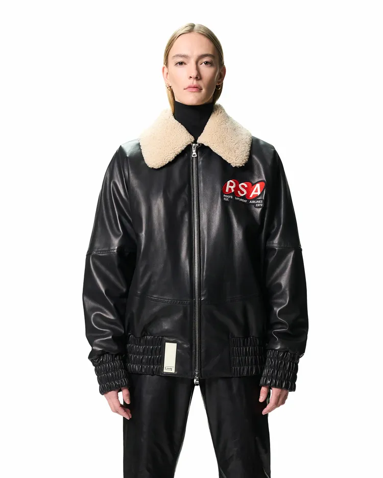 Roots X Mr. Saturday限量聯名系列皮革飛行員外套，3萬9800元。品牌提供