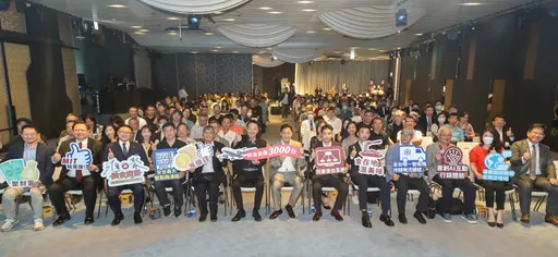 新台灣之光　滙聚MIT加熱型智能販賣機　美國下訂３千台推台灣美食