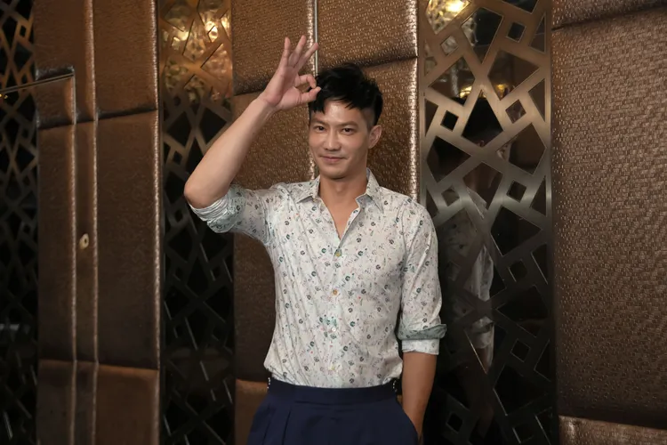 鄒承恩以《我願意》入圍金鐘獎戲劇節目男配角獎，出席劇組入圍慶功宴。 絡思本娛樂製作提供