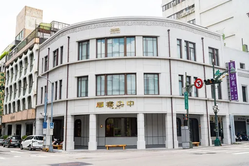 台中百年「中央書局」重返3週年 推出「蔣勳,文青時代」特展