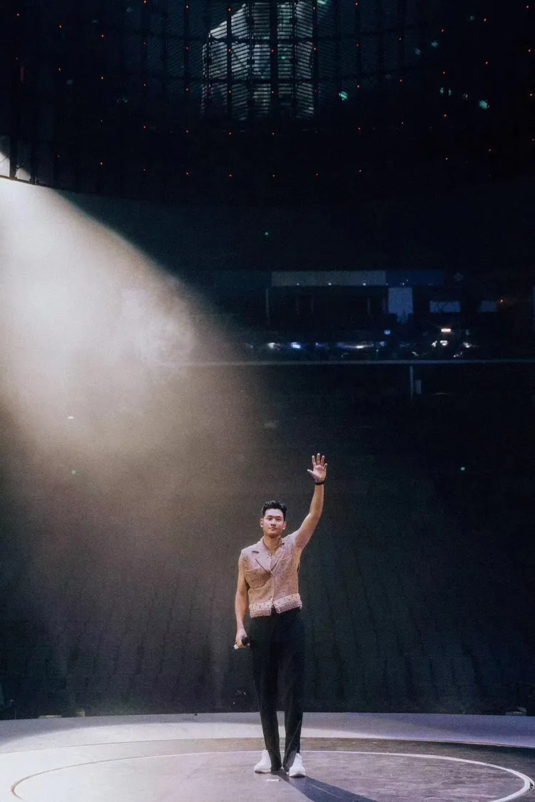 周興哲美聲令人陶醉。星空飛騰提供