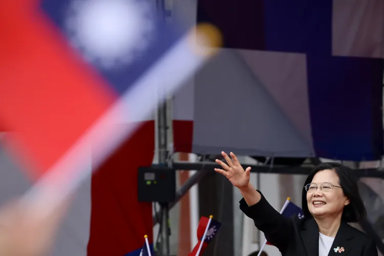 蔡英文說，自己的責任就是守護國家主權及臺灣人民生活方式。林林攝