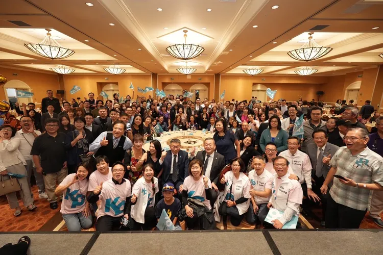 柯文哲出席南加州選哲之友會。民眾黨提供