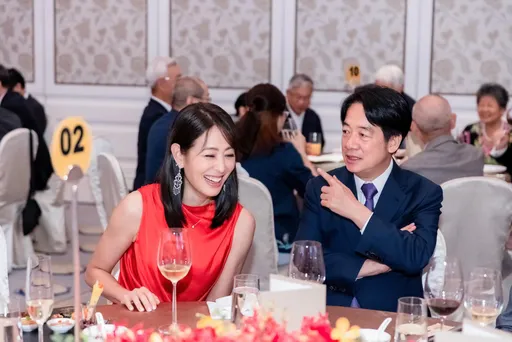 被推薦當賴清德副手!賈永婕全說了 曬2人「燦笑照」:覺得很配