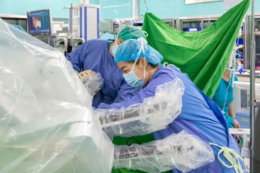 達文西機器手臂切除子宮肌瘤　新式埋線縫法降低術後沾黏