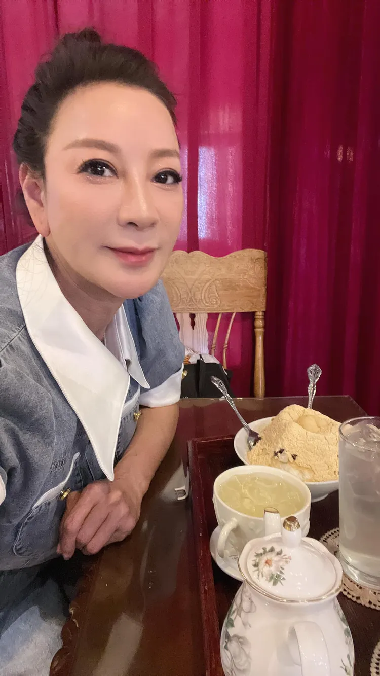 楊繡惠享受現在的生活。翻攝楊繡惠FB